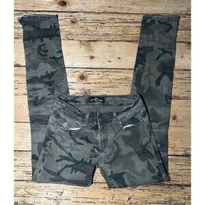 Cimmarron Women’s Size 26 Camo Green Moto Skinny Jeans